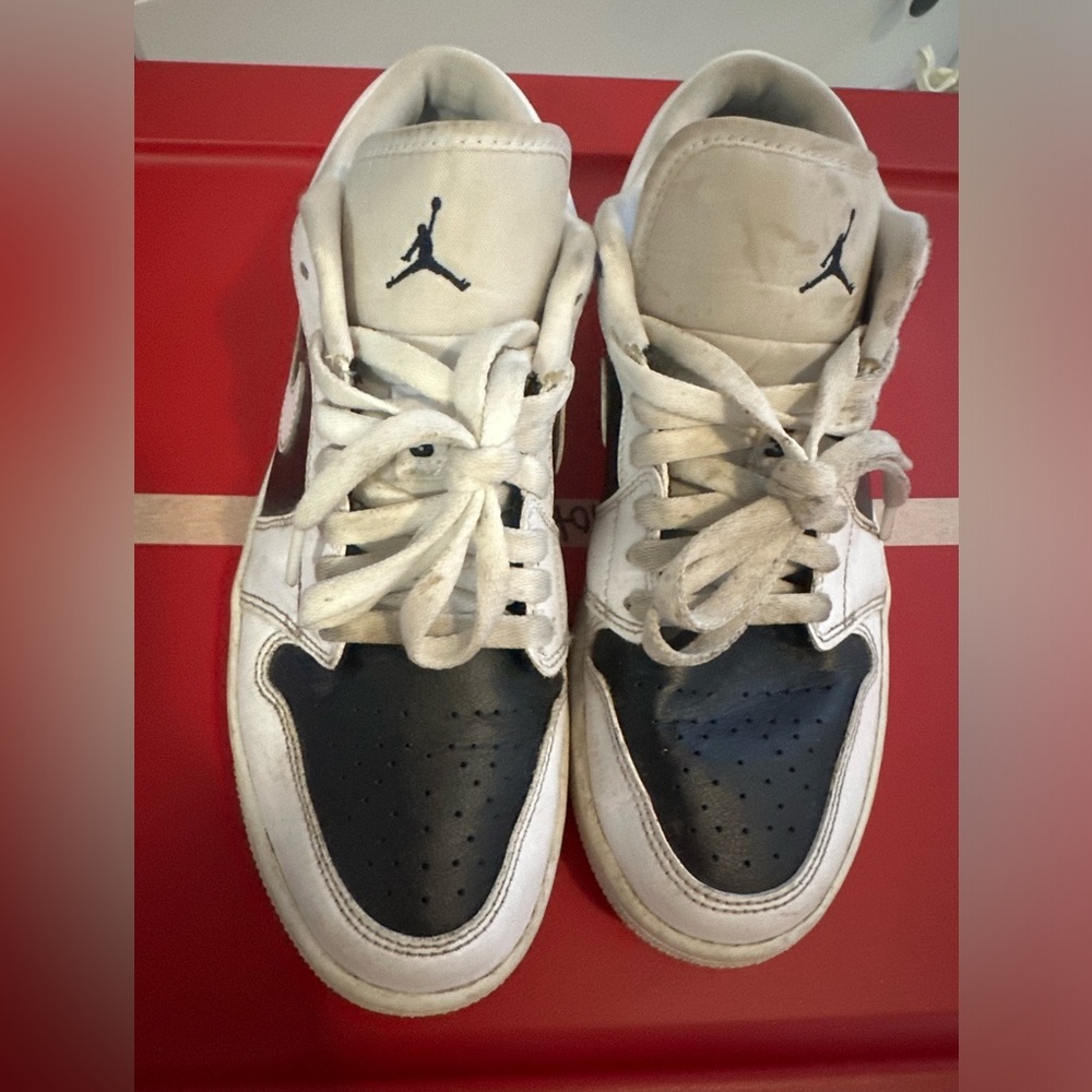 Women’s Jordan 1’s Low Top